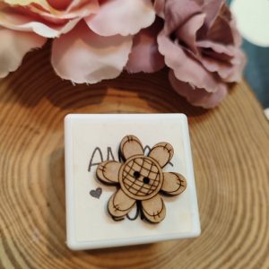 Botão Flor em MDF